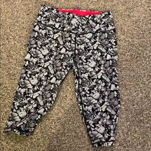 Victoria Secret Sport Capri Workout Spandex